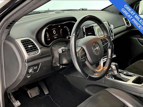 Used 2021 Jeep Grand Cherokee Laredo X image 17