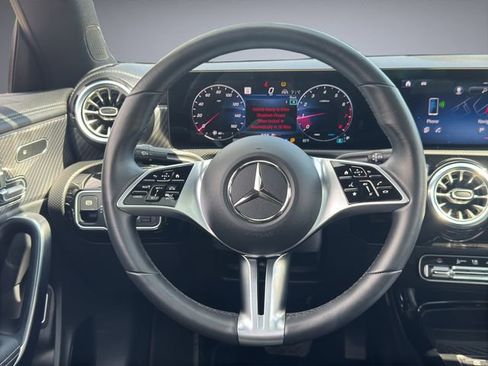 Used 2025 Mercedes-Benz CLA 250 4MATIC image 15