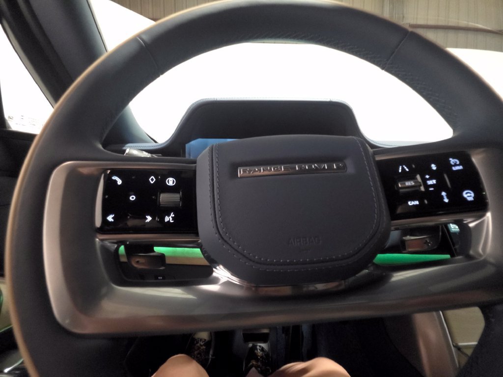 New 2026 Land Rover Range Rover SV AWD/4WD image 15