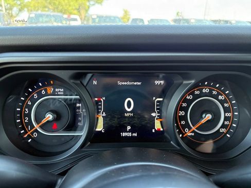 Used 2025 Jeep Gladiator Mojave AWD/4WD image 20