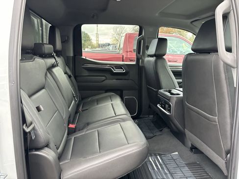 Used 2023 Chevrolet Silverado 1500 LTZ w/ Z71 Off-Road Package image 8