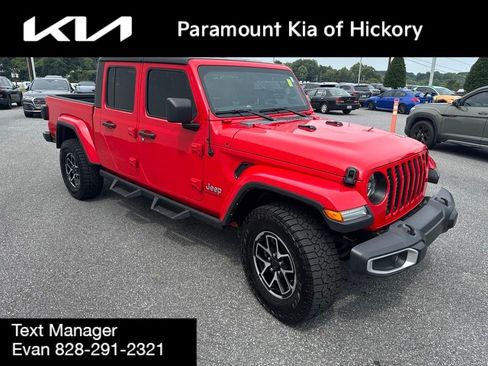 Used 2023 Jeep Gladiator Overland w/ LED Lighting Group AWD/4WD image 3
