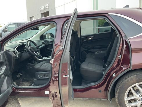 Used 2021 Ford Edge SEL image 19