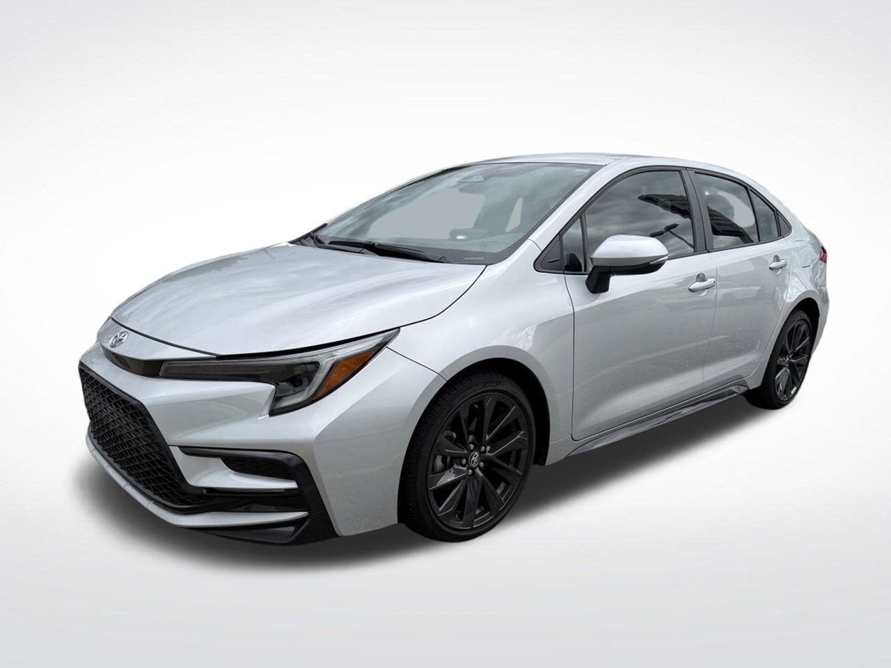 Used 2024 Toyota Corolla SE FWD image 2