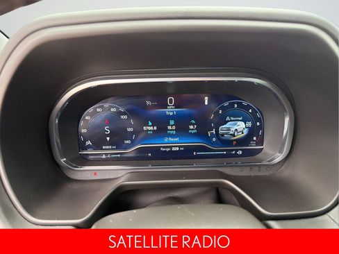 Used 2024 Chevrolet Tahoe LT AWD/4WD image 15