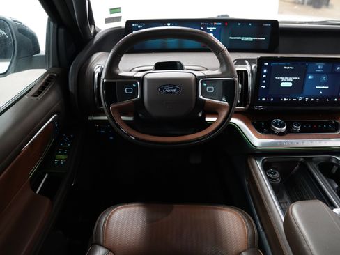 Used 2025 Ford Expedition King Ranch AWD/4WD image 15