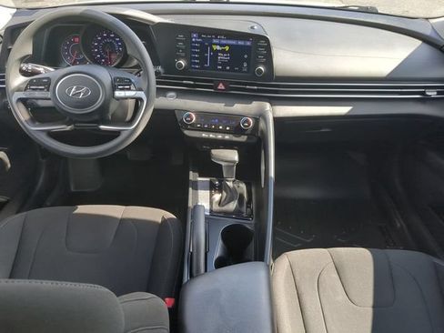 Used 2022 Hyundai Elantra SEL w/ Cargo Package FWD image 13