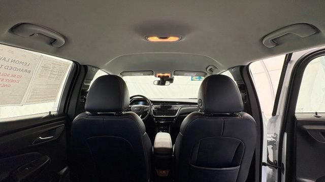 Used 2023 Chevrolet Bolt EUV LT w/ Convenience Package FWD image 26