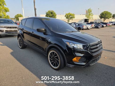 Used 2018 Ford Escape S FWD image 2