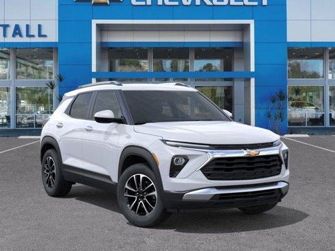 Used 2026 Chevrolet TrailBlazer LT w/ Driver Confidence Package FWD image 7