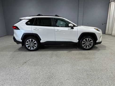Used 2022 Toyota RAV4 XLE Premium FWD image 2