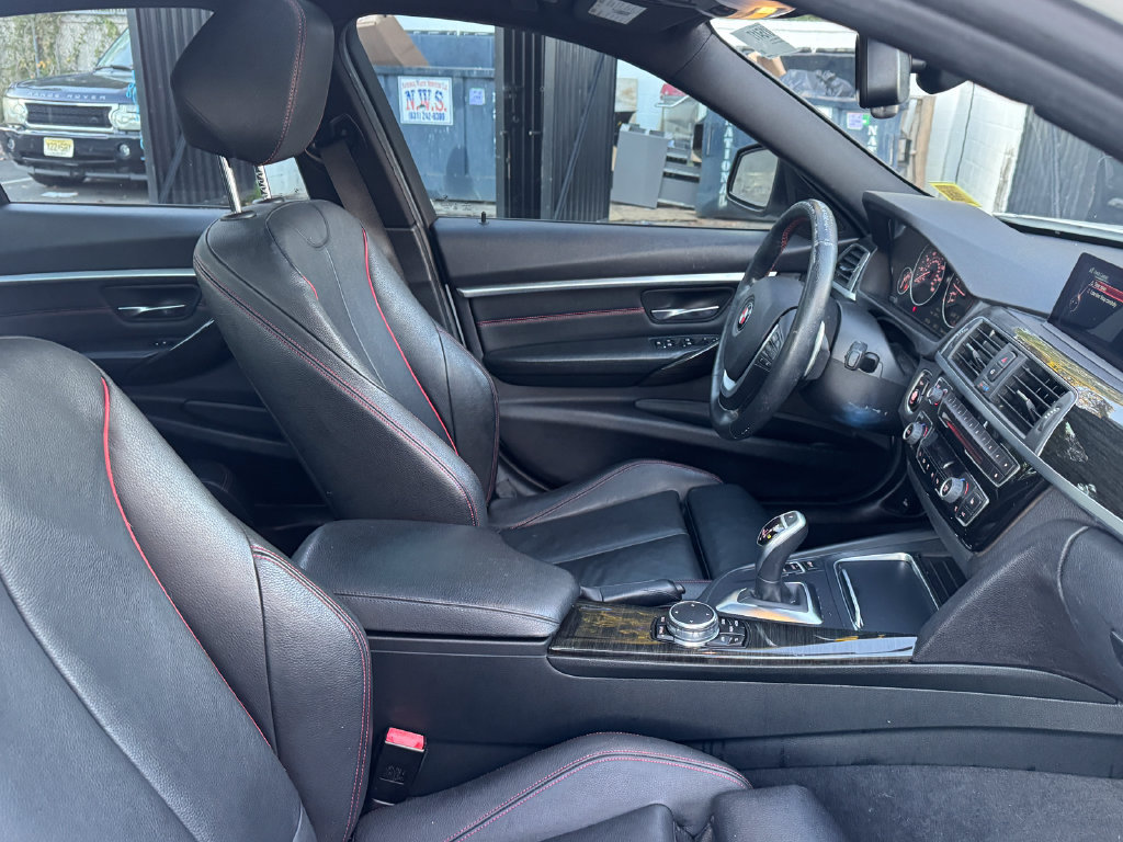 Used 2016 BMW 328i xDrive Sedan AWD/4WD image 27