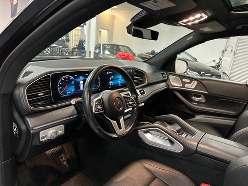 Used 2020 Mercedes-Benz GLS 450 4MATIC image 18