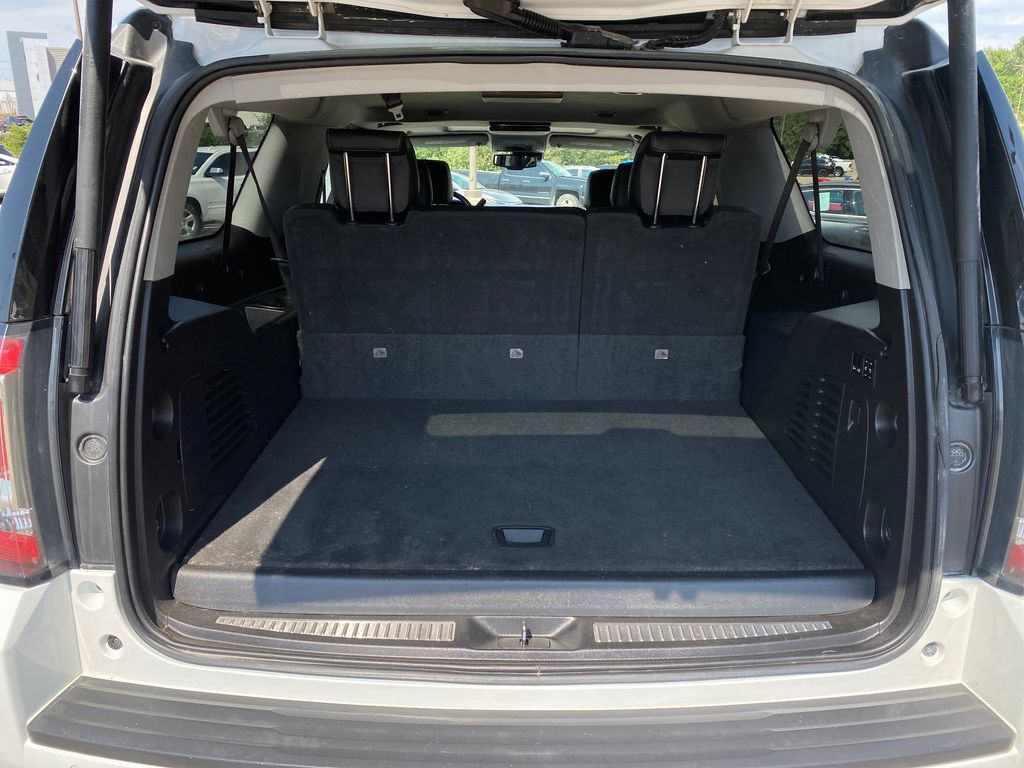 Used 2018 GMC Yukon XL SLT w/ Open Road Package AWD/4WD image 23