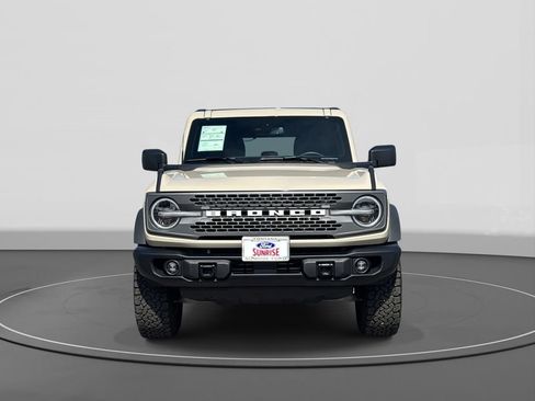 Certified 2025 Ford Bronco Badlands image 3