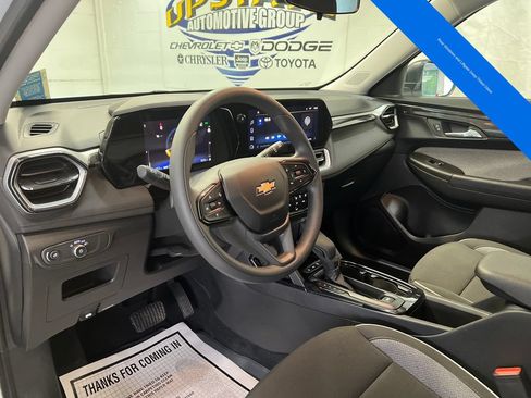Used 2026 Chevrolet TrailBlazer LS w/ LS Convenience Package AWD/4WD image 17