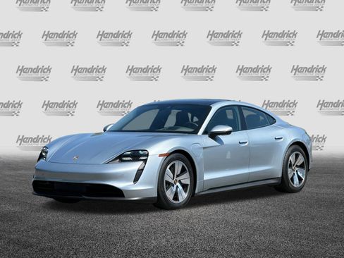 Used 2023 Porsche Taycan image 9