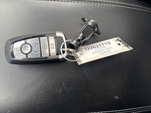 Used 2022 Ford Explorer XLT w/ Equipment Group 202A image 21
