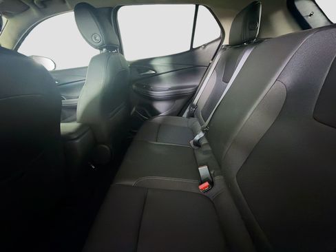 Used 2025 Buick Encore GX Preferred FWD image 27