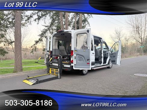 Used 2018 Ford Transit 150 XL image 22