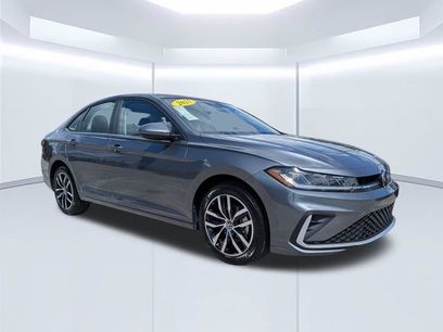 Used 2025 Volkswagen Jetta SE