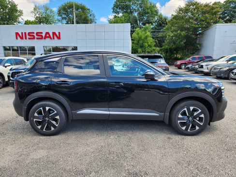 Used 2026 Nissan Kicks SV w/ Cold Weather Package AWD/4WD image 11