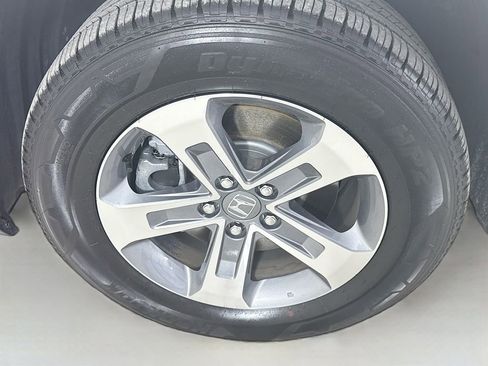 Used 2025 Honda Pilot EX-L image 43