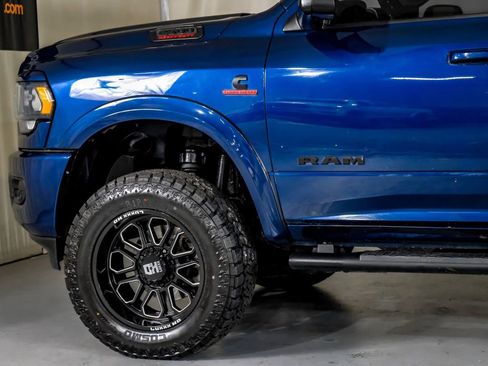 Used 2020 RAM 2500 Big Horn w/ Night Edition AWD/4WD image 13