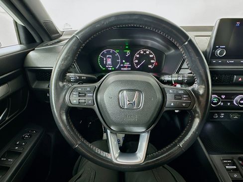 Used 2024 Honda CR-V Sport image 11