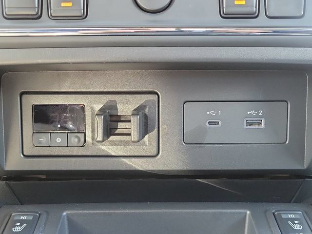 Used 2024 Nissan Titan SV w/ SV Convenience Package AWD/4WD image 27