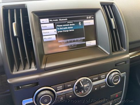 Used 2014 Land Rover LR2 AWD/4WD image 59