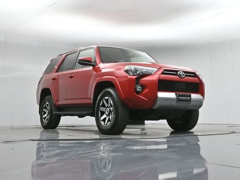 Used 2024 Toyota 4Runner TRD Off-Road image 45