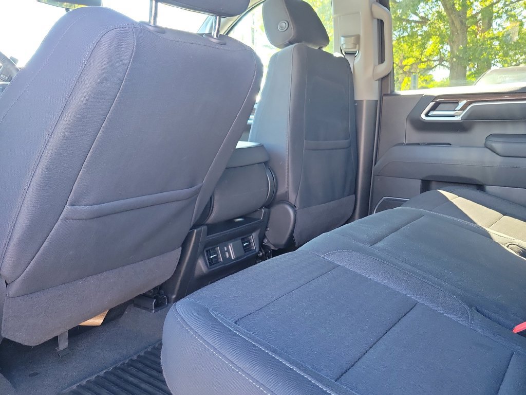 Used 2026 Chevrolet Silverado 1500 LT AWD/4WD image 16
