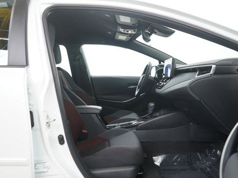 Used 2023 Toyota Corolla SE image 11