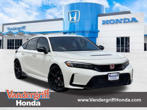 Used 2024 Honda Civic Type R image 1