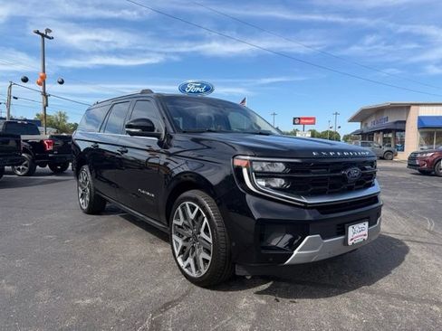 Used 2025 Ford Expedition Max Platinum w/ Platinum Ultimate Package AWD/4WD image 5