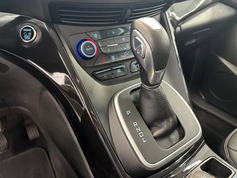 Used 2018 Ford C-MAX Titanium w/ Equipment Group 301A FWD image 30