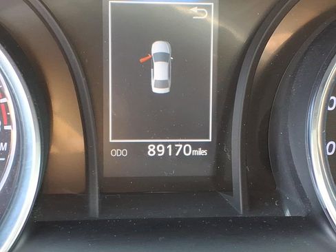 Used 2020 Toyota Camry LE image 20