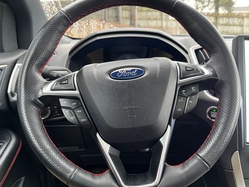 Used 2024 Ford Edge ST-Line w/ Class II Trailer Tow Package image 25