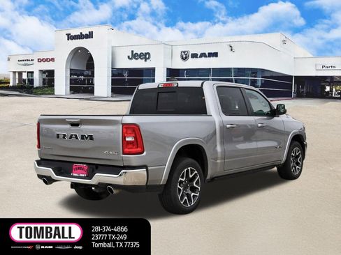 Used 2025 RAM 1500 Laramie AWD/4WD image 7