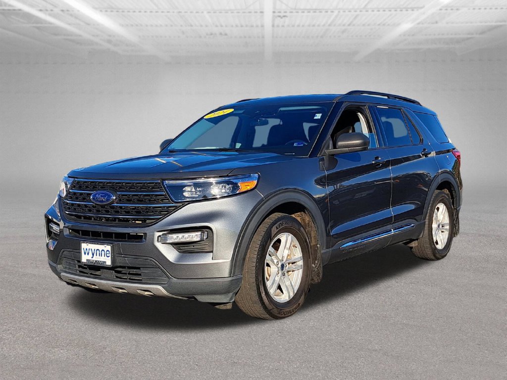 Used 2024 Ford Explorer XLT w/ Equipment Group 202A RWD image 3