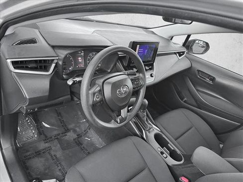 Used 2023 Toyota Corolla LE image 11