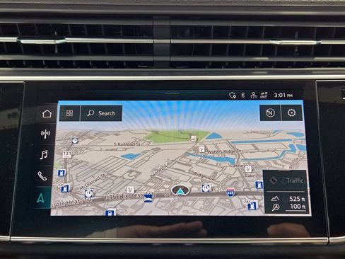 Used 2023 Audi Q8 Premium Plus AWD/4WD image 18
