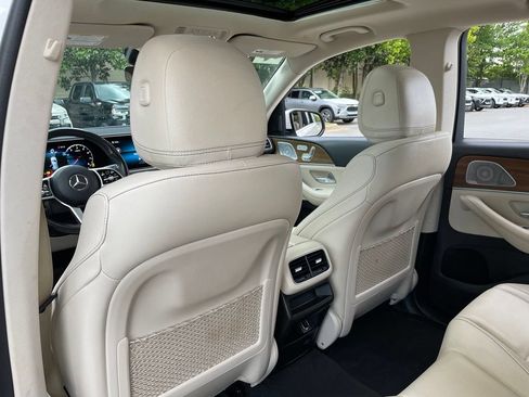 Used 2021 Mercedes-Benz GLE 350 w/ Premium Package image 29