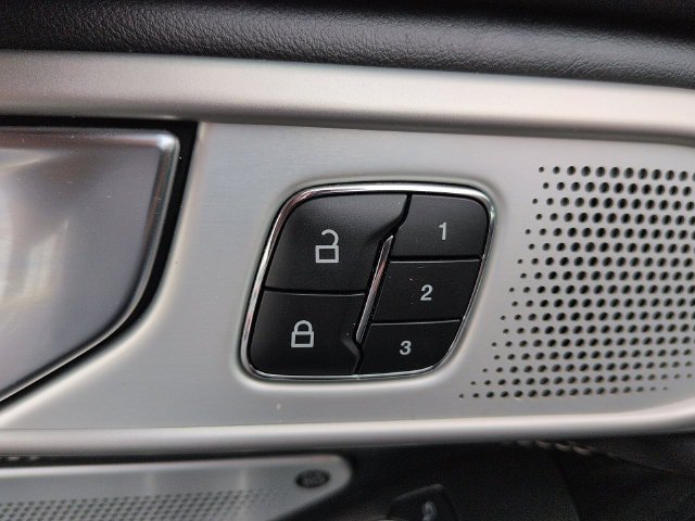 Used 2021 Ford Explorer ST w/ Equipment Group 401A AWD/4WD image 18