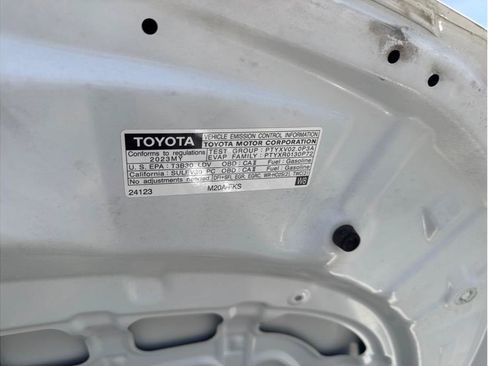 Used 2023 Toyota Corolla LE FWD image 28