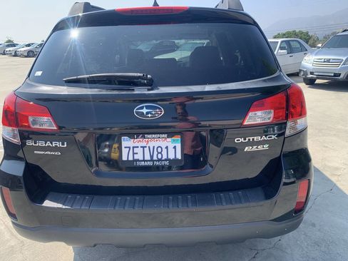 Used 2014 Subaru Outback 2.5i Premium AWD/4WD image 8