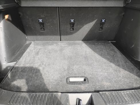 Used 2025 Chevrolet Trax LT w/ LT Convenience Package image 21