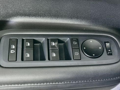 Used 2026 Hyundai Santa Fe SEL FWD image 15