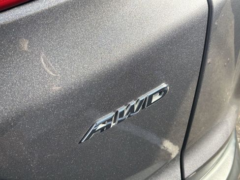 Used 2019 Honda CR-V LX image 10